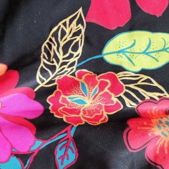 Host PICK NWT One piece swimsuit bathing suit black floral - Picture 4 of 4